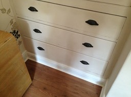 Drawers in alcove unit