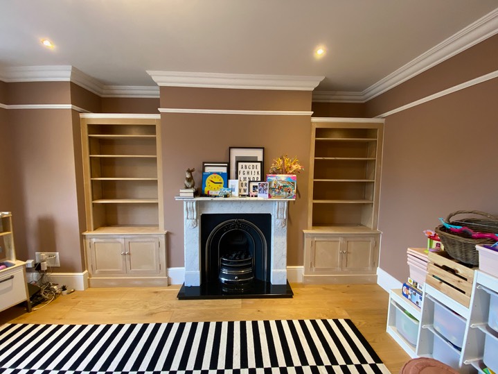 Traditional bookcase alcoves